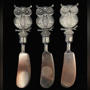 Palm Restaurant OWL set of 3 Spreaders Silver Tone Metal